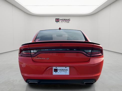 Used 2018 Dodge Charger GT image 8
