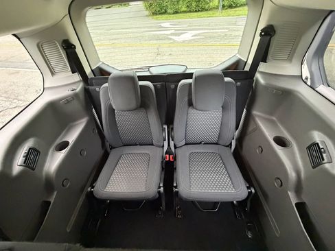 Used 2021 Ford Transit Connect XLT FWD image 20