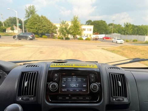 Used 2019 RAM ProMaster 2500 FWD image 11