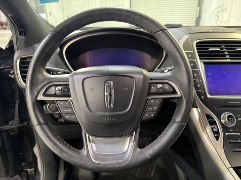 Used 2019 Lincoln Nautilus FWD image 15