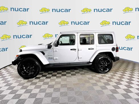 Used 2023 Jeep Wrangler Sahara image 4