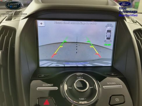 Certified 2019 Ford Escape Titanium AWD/4WD image 37