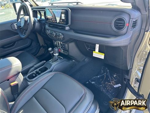 New 2025 Jeep Gladiator Rubicon image 11