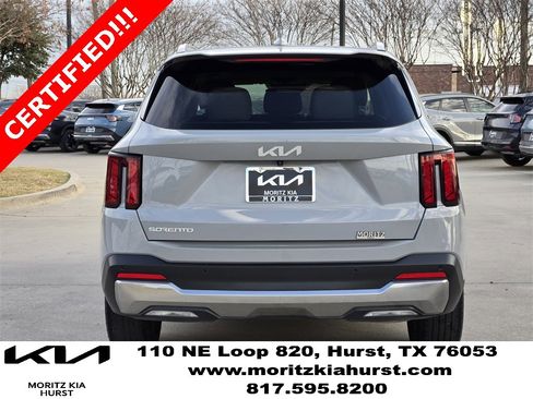 Certified 2024 Kia Sorento S w/ Panoramic Sunroof Package image 13