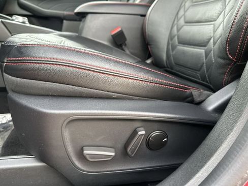 Used 2024 Ford Escape ST-Line Elite w/ Premium Technology Package image 16