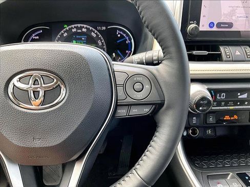 Used 2025 Toyota RAV4 XLE Premium w/ Weather Package AWD/4WD image 19