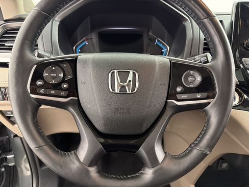 Used 2018 Honda Odyssey Elite image 11