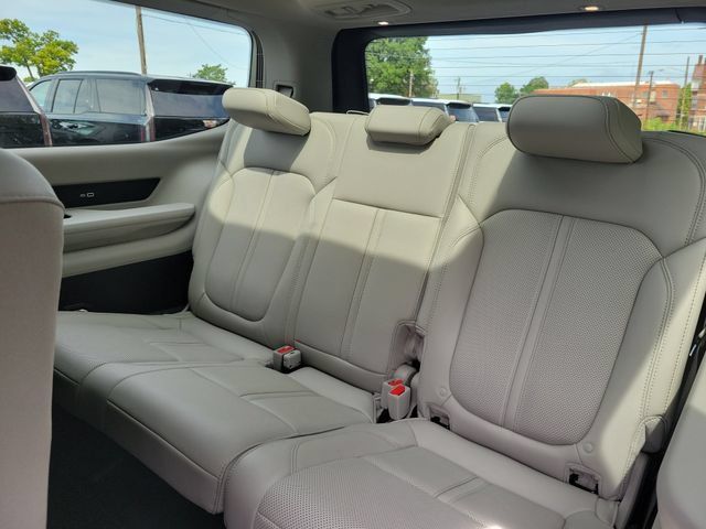 Used 2024 Jeep Wagoneer Series III w/ Premium Group I AWD/4WD image 29