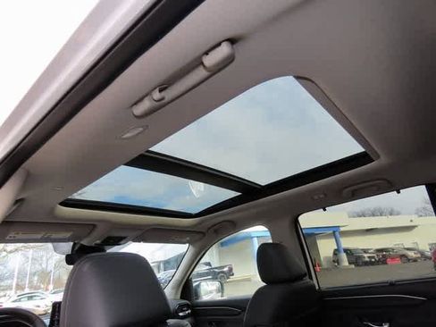 New 2026 Honda Pilot Touring image 18