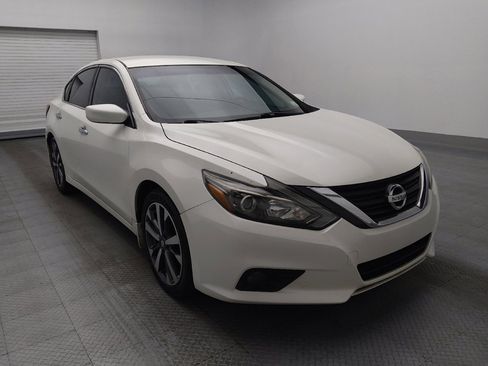 Used 2017 Nissan Altima 2.5 SR image 13