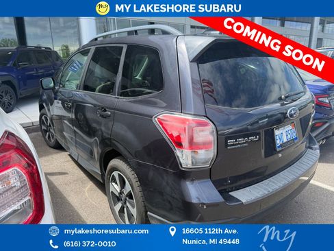 Used 2018 Subaru Forester 2.5i Premium w/ All-Weather Package AWD/4WD image 4