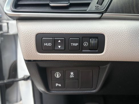 Certified 2018 Honda Accord Touring image 14