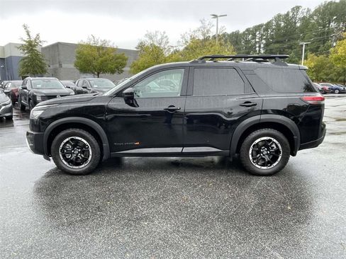 Used 2023 Nissan Pathfinder Rock Creek image 2