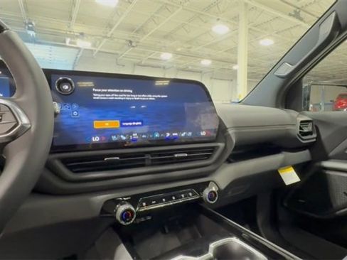 New 2026 Chevrolet Silverado EV LT image 10