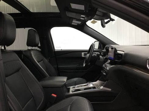 Used 2020 Ford Explorer Limited w/ Class III Trailer Tow Package image 25