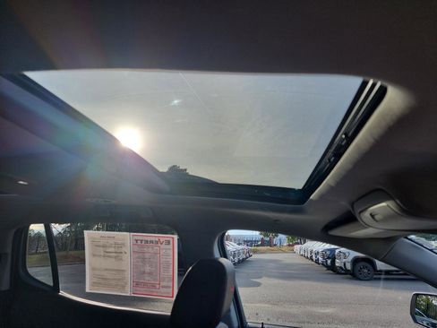 Certified 2023 GMC Acadia AT4 w/ Technology Package image 8