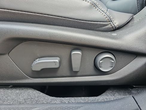 New 2026 Subaru Outback Limited AWD/4WD image 36