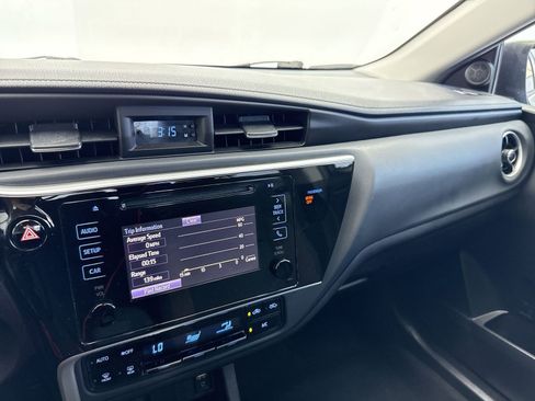 Used 2019 Toyota Corolla LE image 17