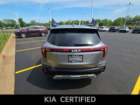 Used 2024 Kia Seltos S AWD/4WD image 7