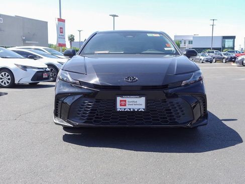 Used 2025 Toyota Camry SE w/ Multimedia Upgrade Package FWD image 9