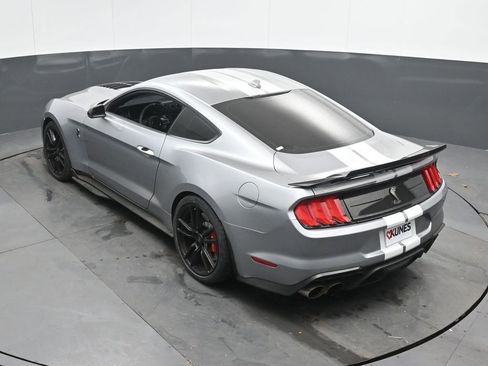 Used 2022 Ford Mustang Shelby GT500 w/ Technology Package RWD image 39