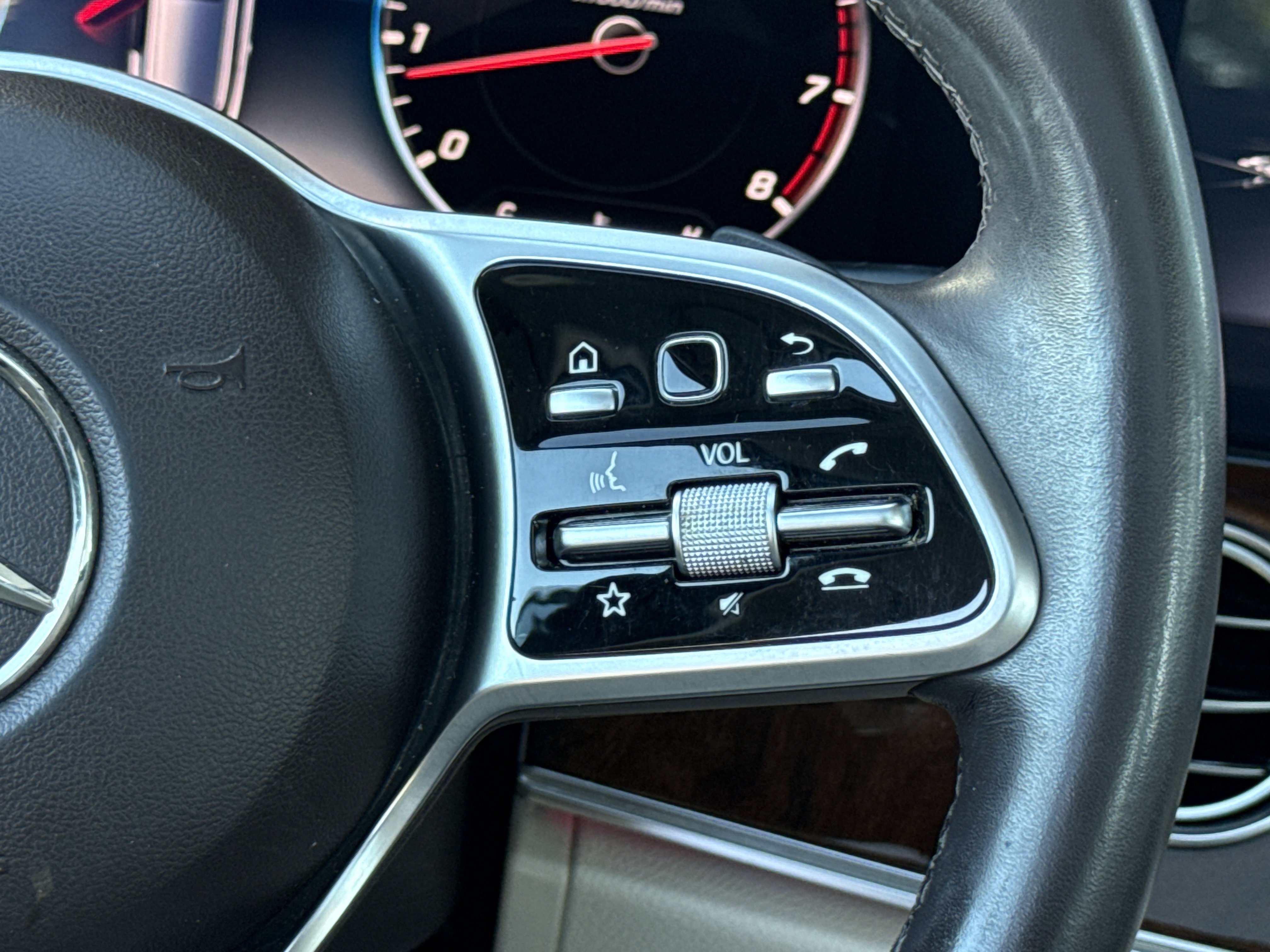 Certified 2020 Mercedes-Benz E 450 4MATIC Wagon image 34