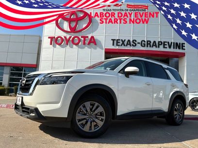 Used 2025 Nissan Pathfinder SV