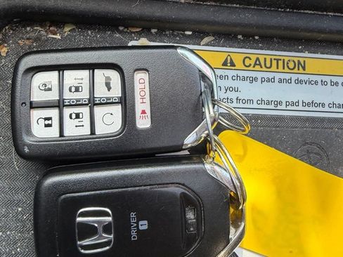 Used 2019 Honda Odyssey Elite image 13