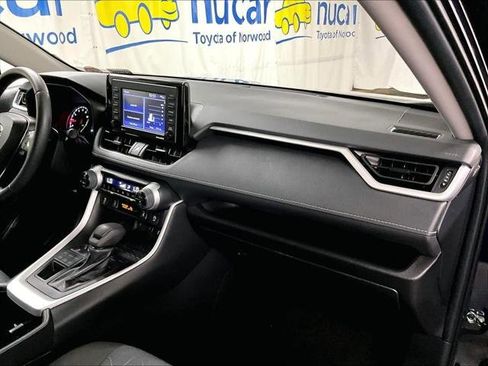 Used 2022 Toyota RAV4 XLE w/ Convenience Package AWD/4WD image 13