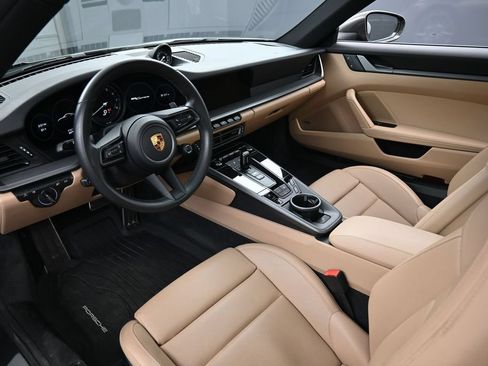Certified 2022 Porsche 911 Carrera RWD image 4