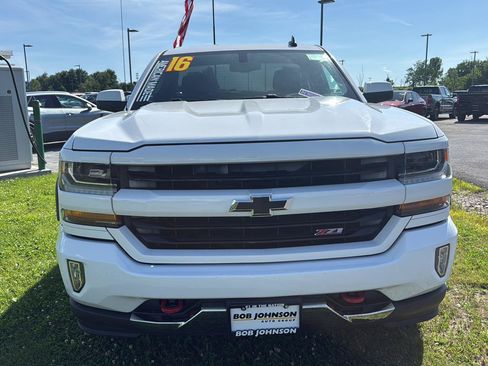 Used 2016 Chevrolet Silverado 1500 LT w/ LT Convenience Package AWD/4WD image 2
