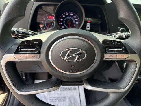 Used 2023 Hyundai Elantra SEL FWD image 25