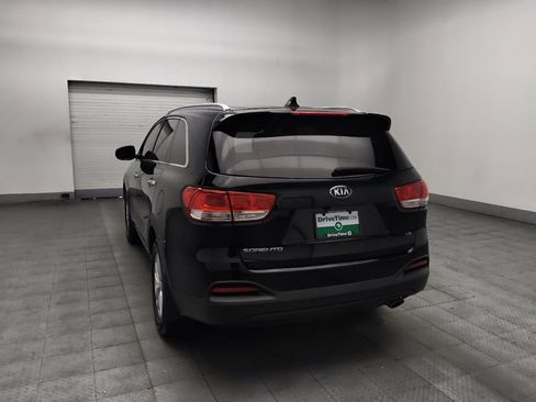 Used 2017 Kia Sorento AWD w/ LX V6 Convenience Package image 6