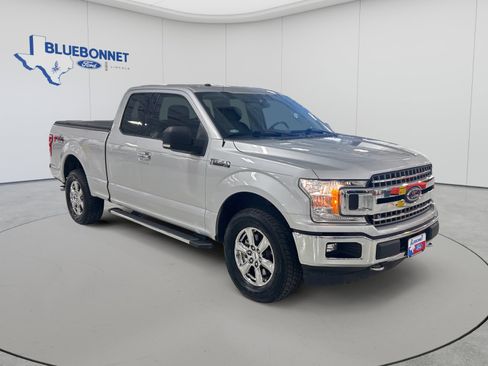 Used 2018 Ford F150 XLT w/ Equipment Group 302A Luxury AWD/4WD image 3