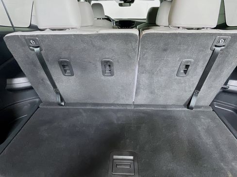 Used 2021 Honda Pilot Touring image 31