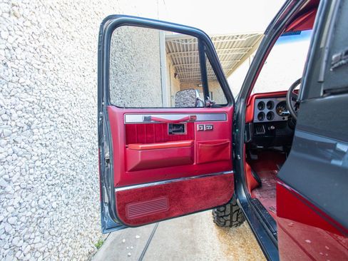 Used 1990 GMC Jimmy 4WD image 20