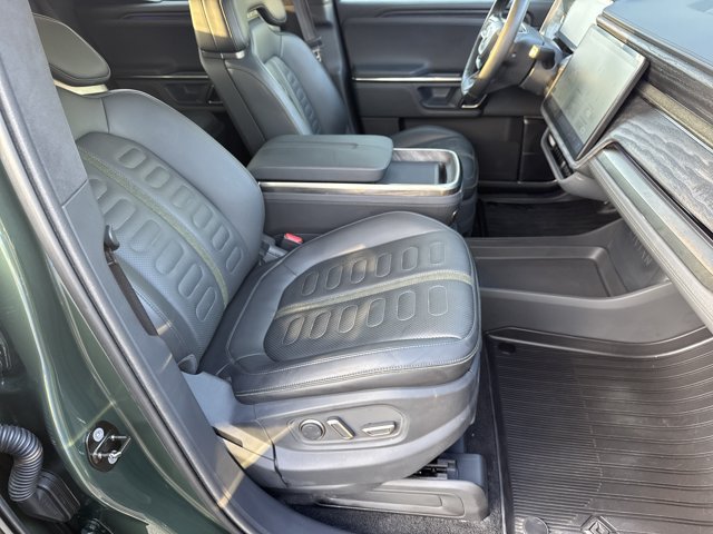 Used 2022 Rivian R1T Adventure AWD/4WD image 15
