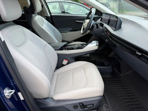 Used 2023 Kia EV6 Wind RWD image 22