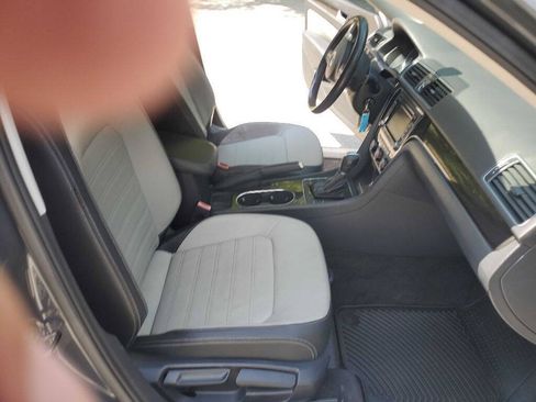 Used 2015 Volkswagen Passat 1.8T Sport FWD image 29