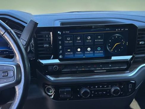 Used 2022 Chevrolet Silverado 1500 LT image 10