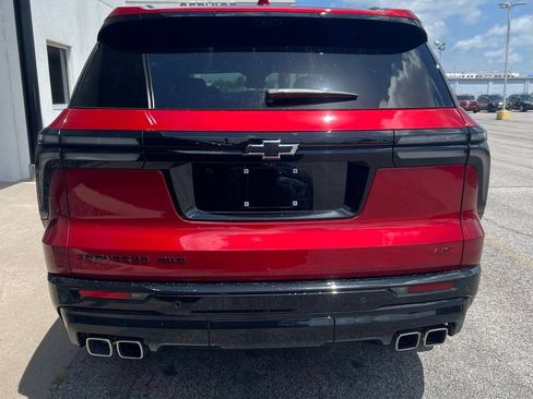Used 2024 Chevrolet Traverse RS AWD/4WD image 7