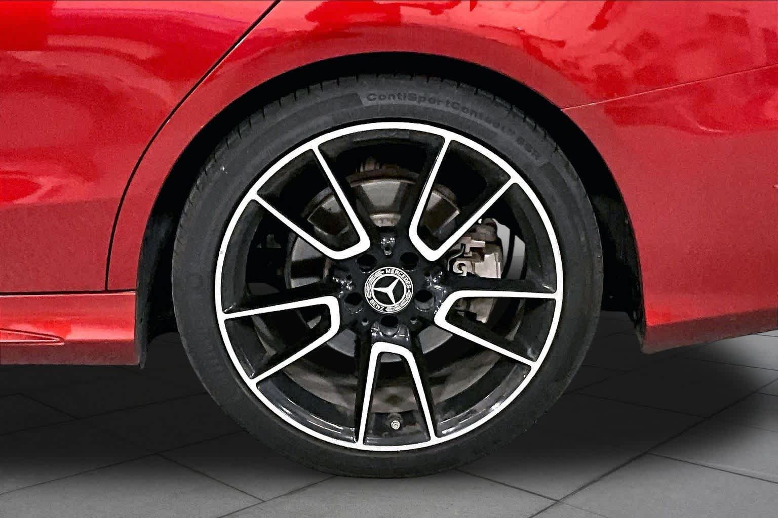 Used 2019 Mercedes-Benz C 300 Sedan image 11