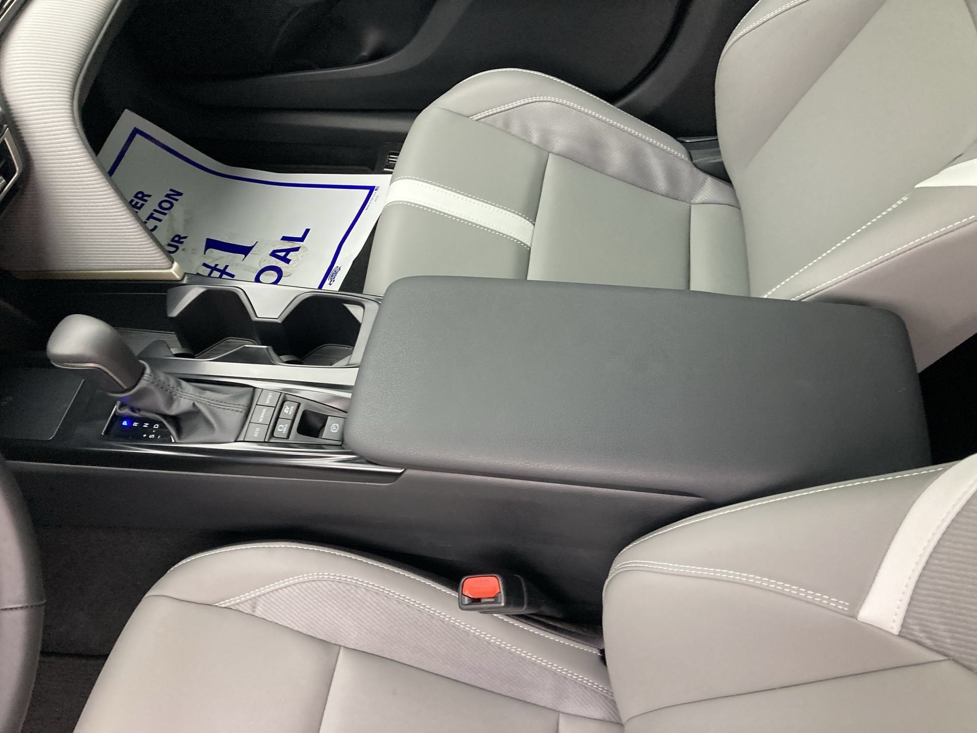 Used 2026 Toyota Camry SE FWD image 24