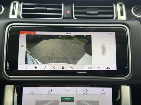Used 2020 Land Rover Range Rover HSE AWD/4WD image 13