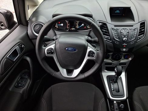 Used 2015 Ford Fiesta SE image 14