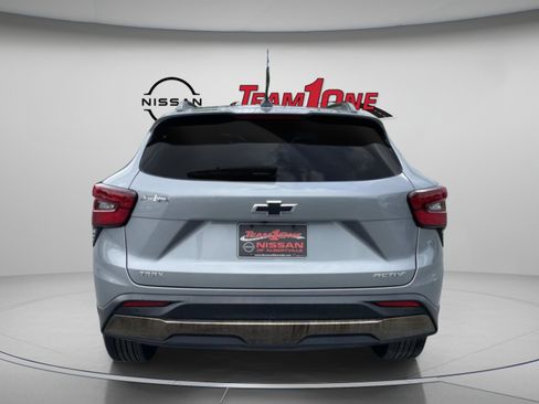 Used 2024 Chevrolet Trax ACTIV w/ Driver Confidence Package FWD image 7