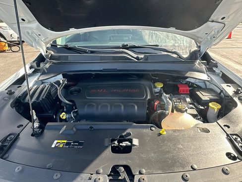 Used 2022 Jeep Compass Latitude FWD image 27