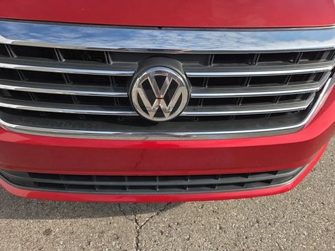 Used 2021 Volkswagen Passat 2.0T SE FWD image 13