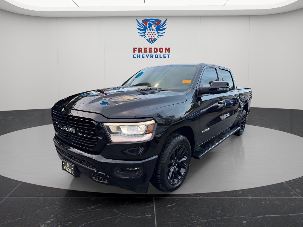 Used 2023 RAM 1500 Laramie AWD/4WD image 1