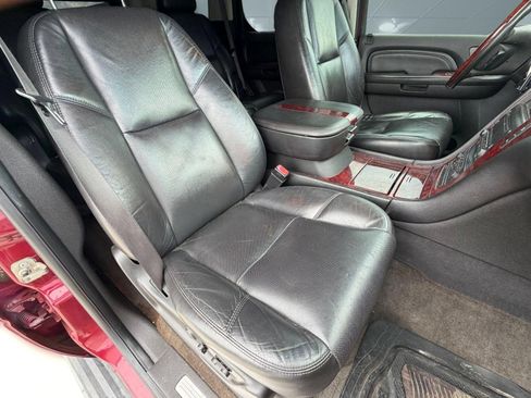 Used 2009 Cadillac Escalade AWD image 24